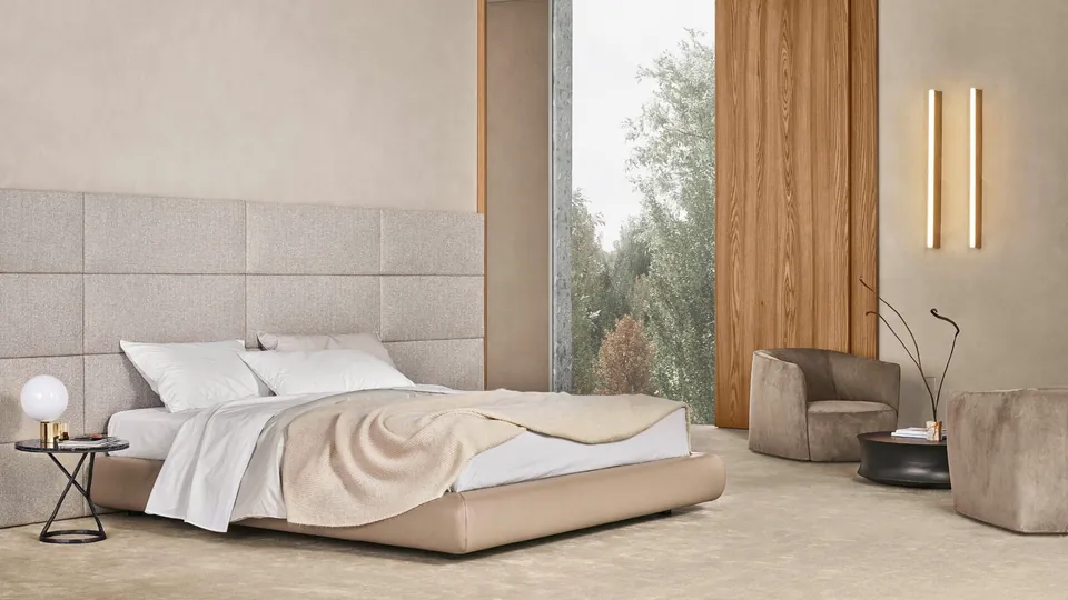 Poliform Dream a bed with panelled headboard, photograph 3