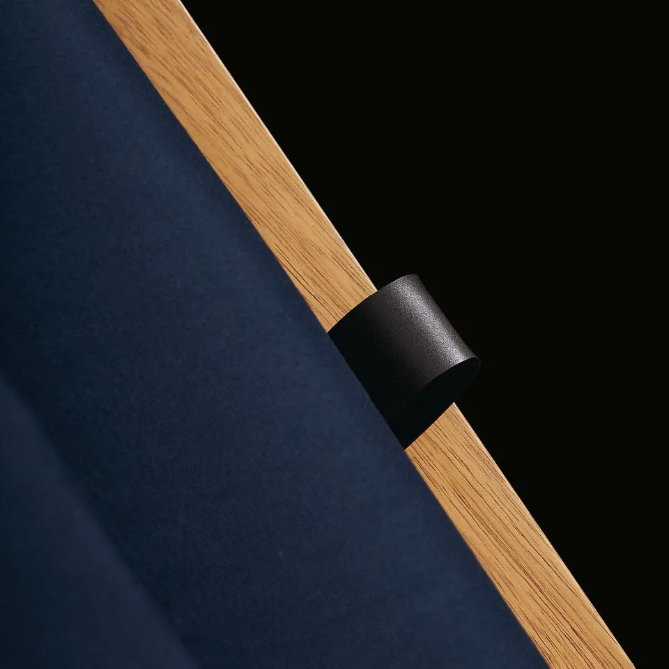 Poliform Henry, extendable dining tables and a sun bed