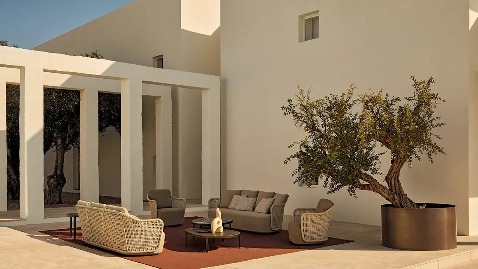 Poliform Mad Out woven outdoor seating, photograph 4