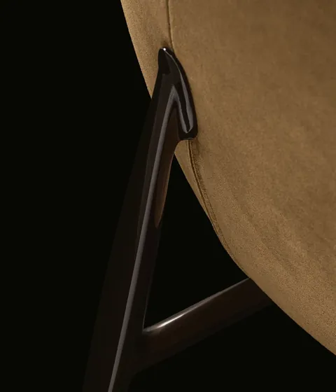 Poliform Orbis curved seating that encloses, photograph 2